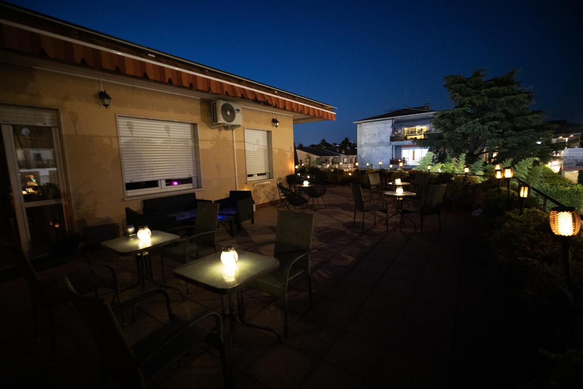 Bru Rooms Peschiera del Garda Ngoại thất bức ảnh