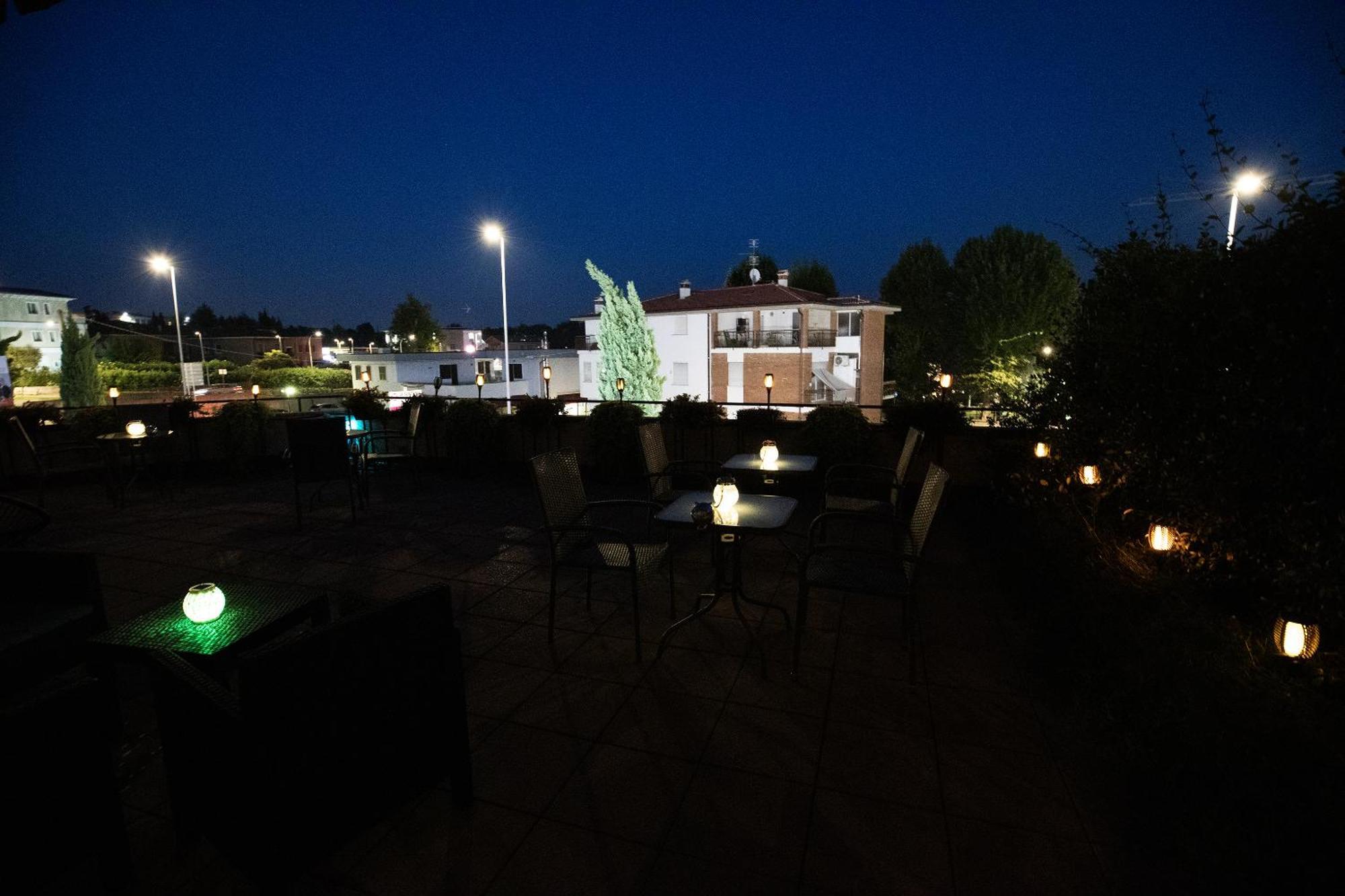 Bru Rooms Peschiera del Garda Ngoại thất bức ảnh