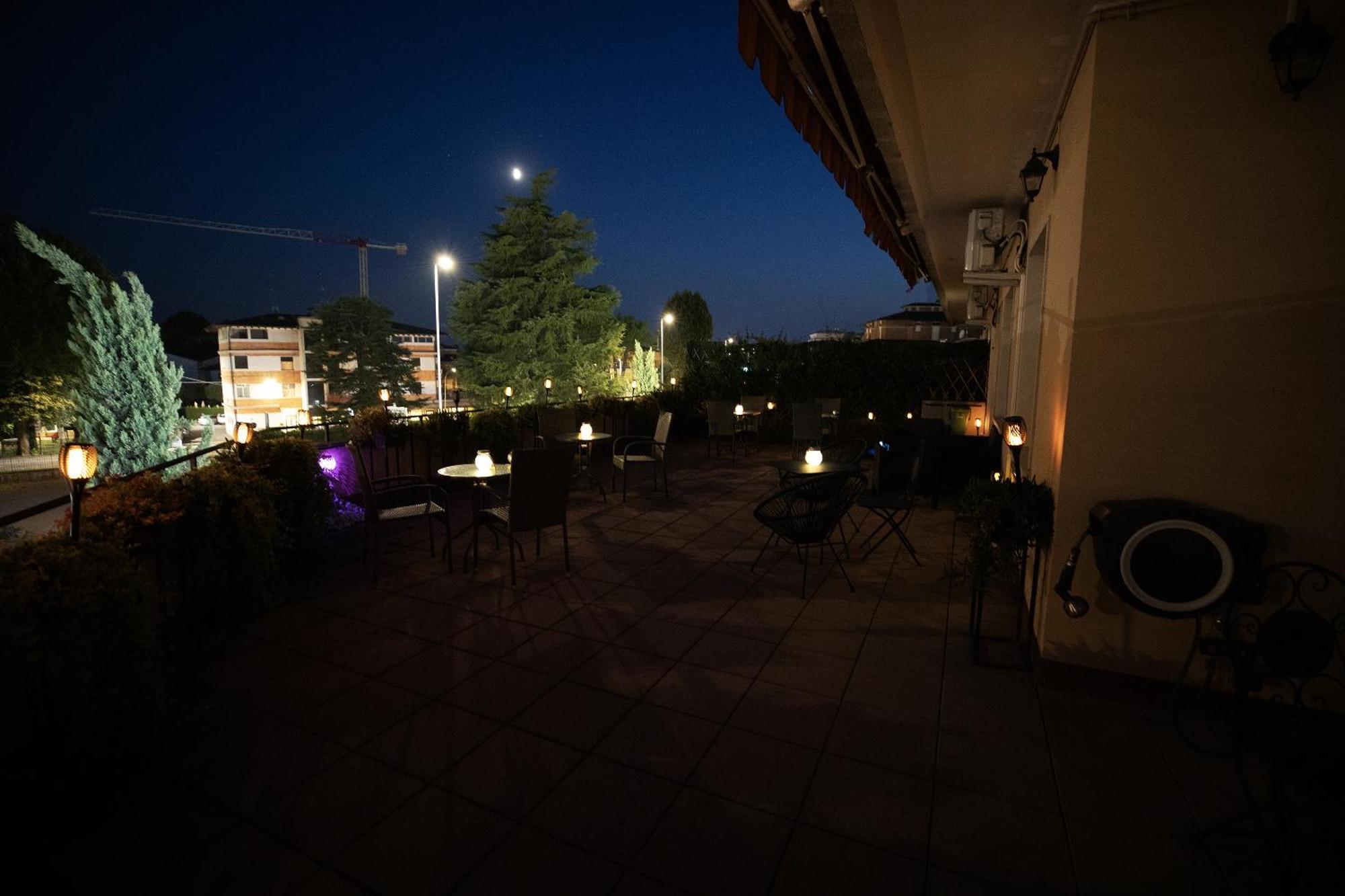 Bru Rooms Peschiera del Garda Ngoại thất bức ảnh