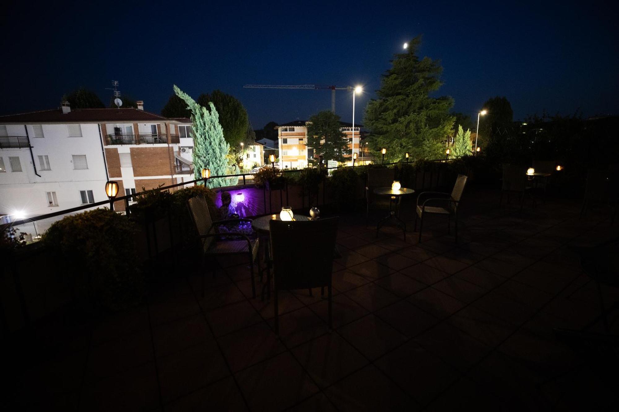 Bru Rooms Peschiera del Garda Ngoại thất bức ảnh