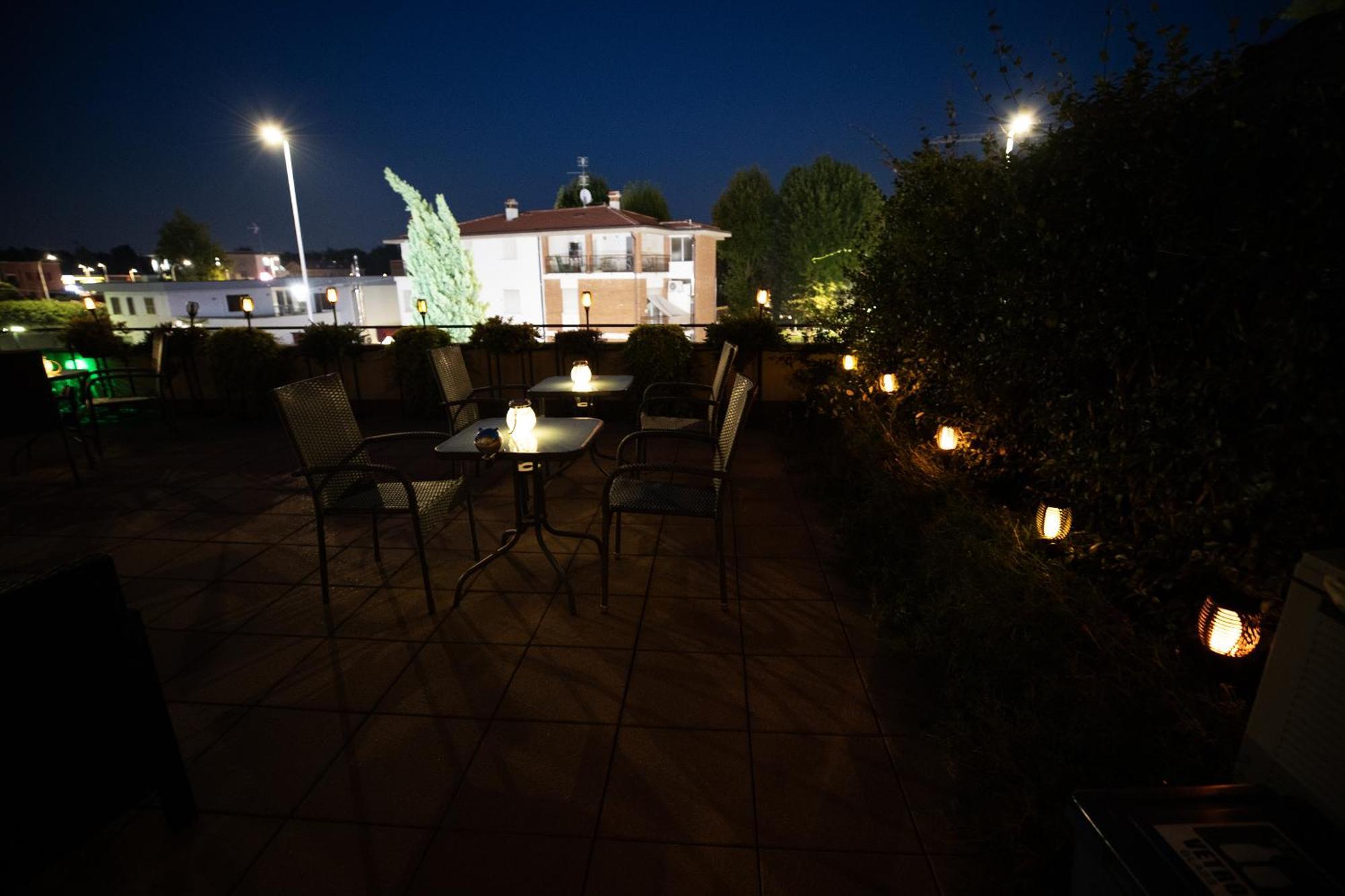 Bru Rooms Peschiera del Garda Ngoại thất bức ảnh
