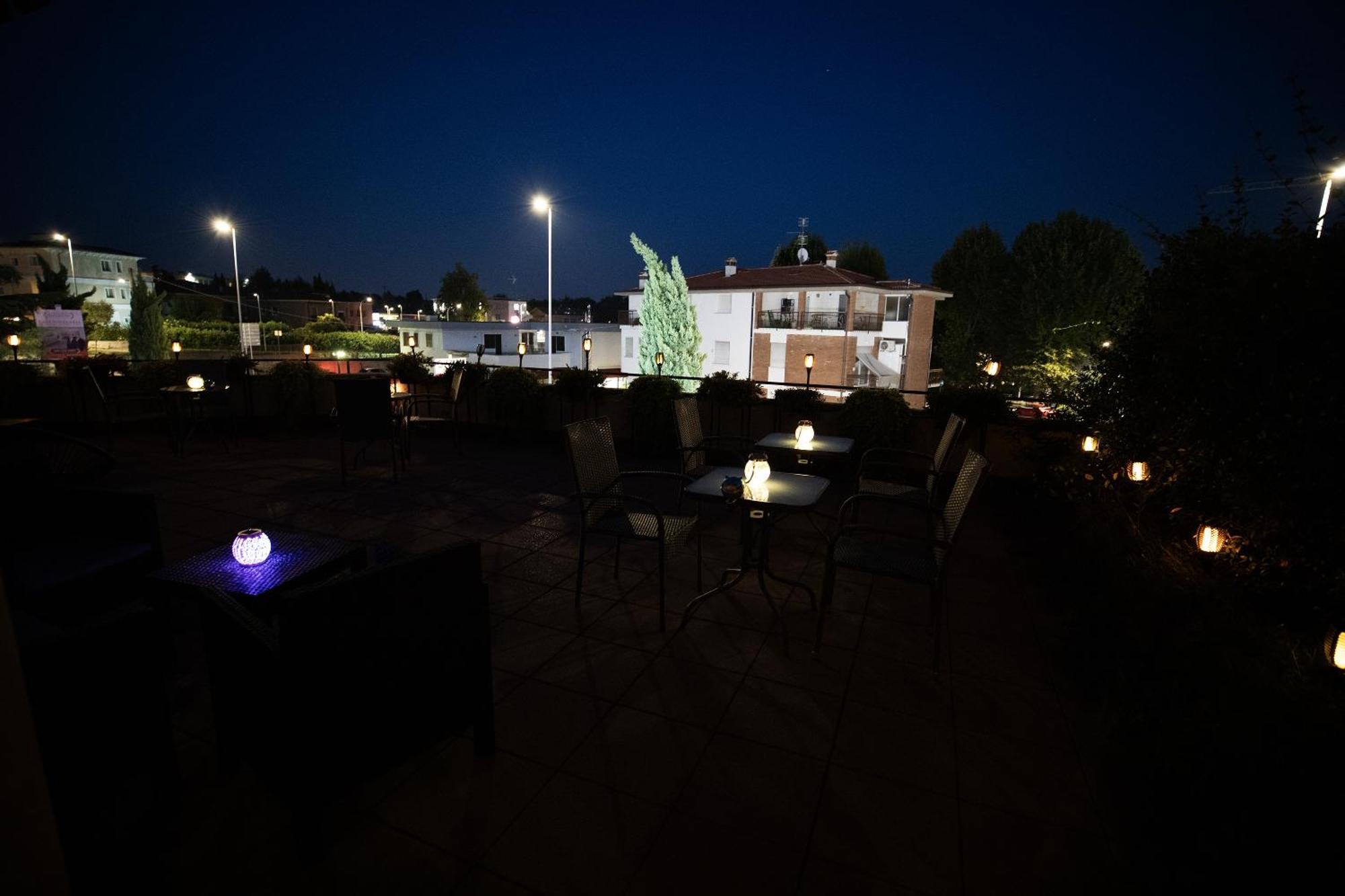 Bru Rooms Peschiera del Garda Ngoại thất bức ảnh
