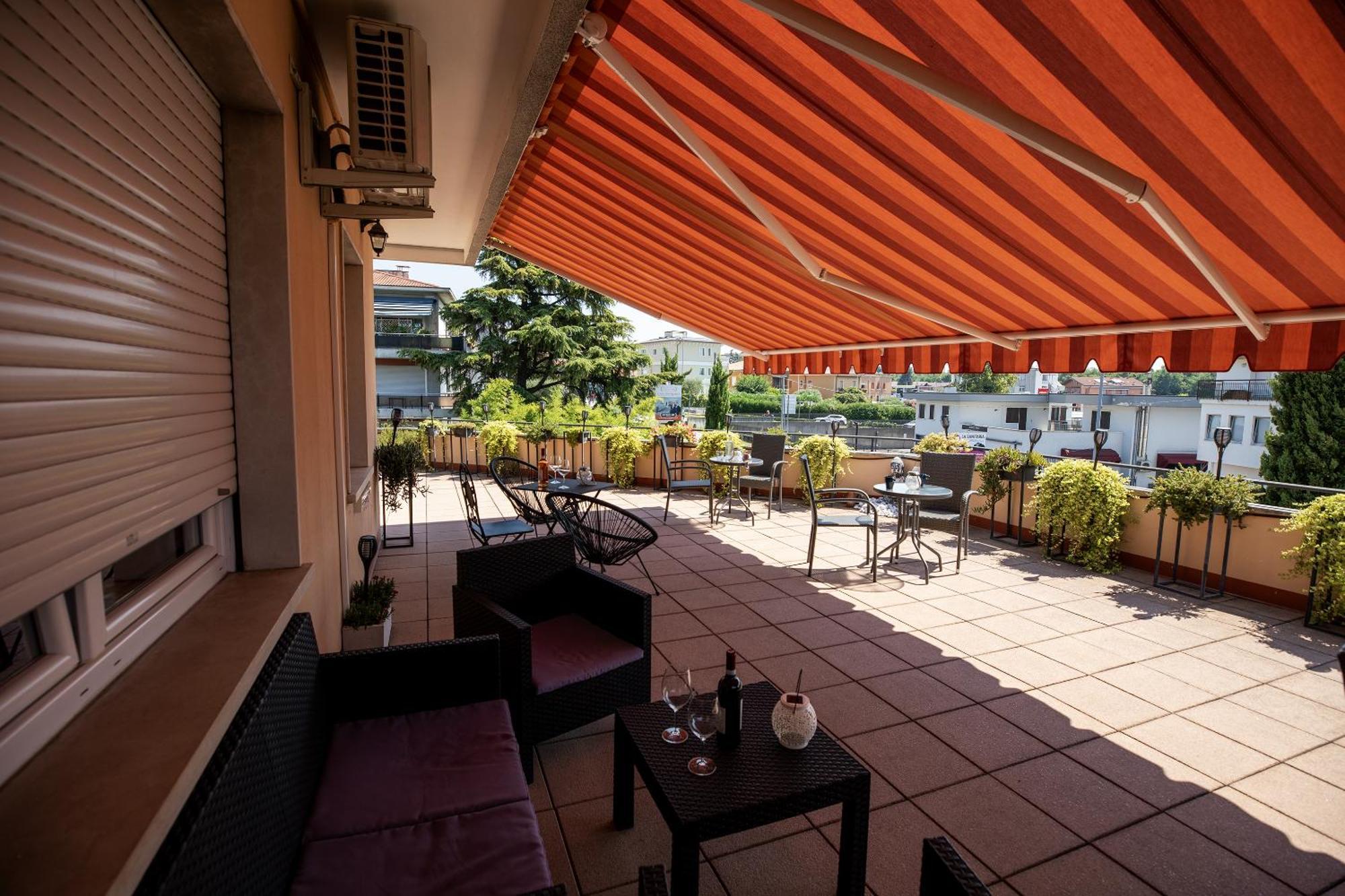 Bru Rooms Peschiera del Garda Ngoại thất bức ảnh